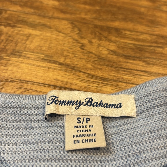 Tommy Bahama Light Blue ribbed short sleeve Top size small - Picture 2 of 8